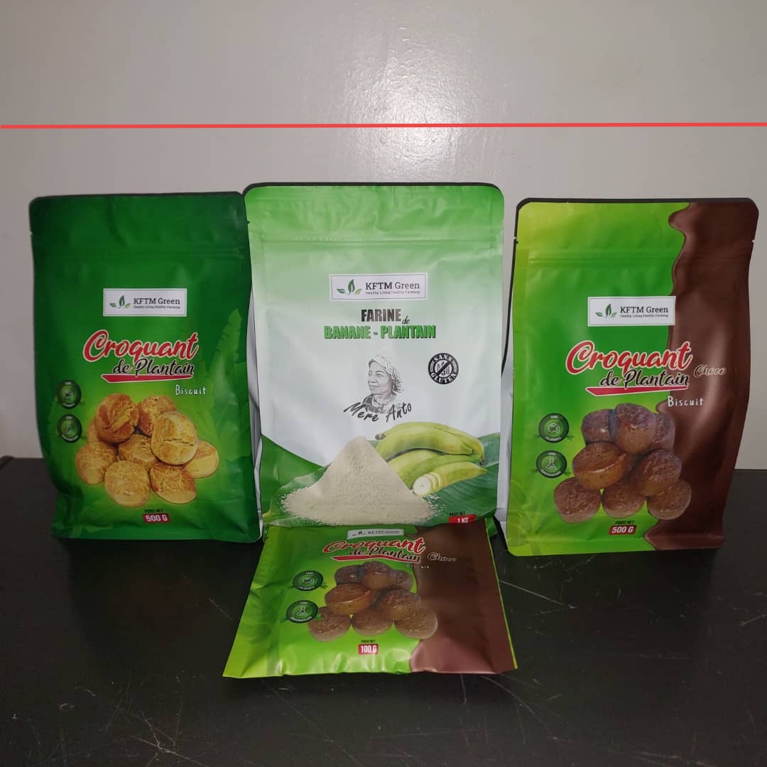 Farine Mère Anto 1 kg présentée avec la gamme KFTM Green sur fond noir